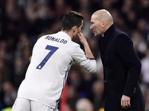 Lộ kế hoạch của Zidane cho Ronaldo: số 9 thực thụ