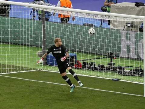 Paul Scholes chỉ trích sao Liverpool thậm tệ sau ác mộng Champions League