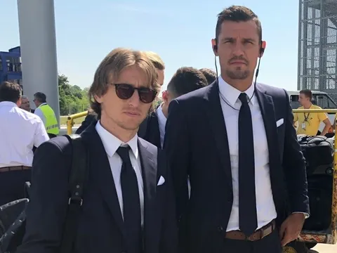 Luka Modric hóa tài tử, cùng Croatia hành quân đến Nga