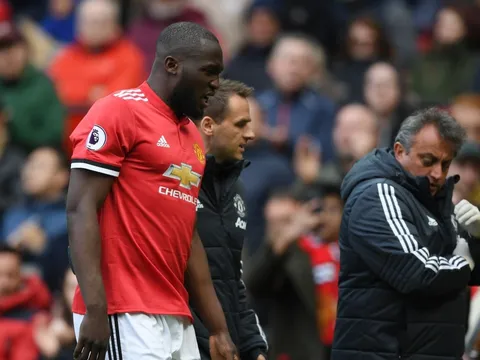 Hậu đại chiến, Arsenal và Man Utd đồng loạt nhận hung tin
