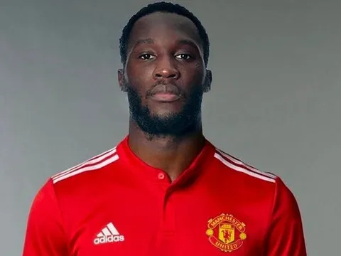 "Bom tấn" Lukaku của M.U bị cảnh sát bắt, hầu tòa trong tháng 10