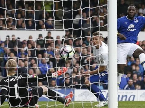 Lukaku lập cú đúp, Leicester thua trận đầu tiên dưới thời Shakespeare