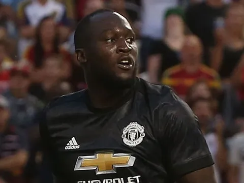 Lukaku nổ súng, Mourinho phản ứng ra sao?