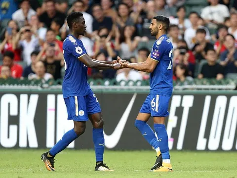Mahrez lập siêu phẩm, Leicester may mắn tiến vào chung kết