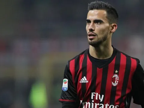 Mải mê săn 'hàng', AC Milan sắp mất 3 trụ cột
