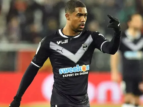 AS Roma CHÍNH THỨC xác nhận thương vụ với Malcom