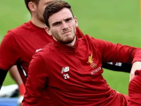 Màn ra mắt của Andy Robertson tại Liverpool