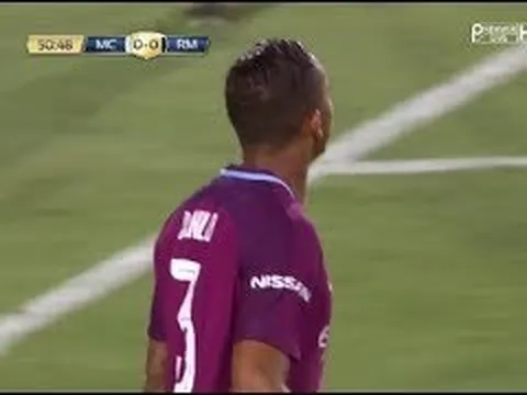 Màn ra mắt Man City của Danilo