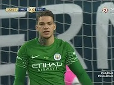 Màn trình diễn của Ederson vs Manchester United