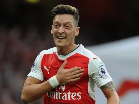 Màn trình diễn của Mesut Ozil vs Chelsea