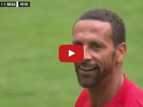 Màn trình diễn của Rio Ferdinand trong trận đấu tri ân Carrick