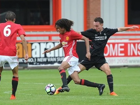 Tahith Chong - tài năng trẻ tóc xù đang gây 'sốt' của Man Utd là ai?