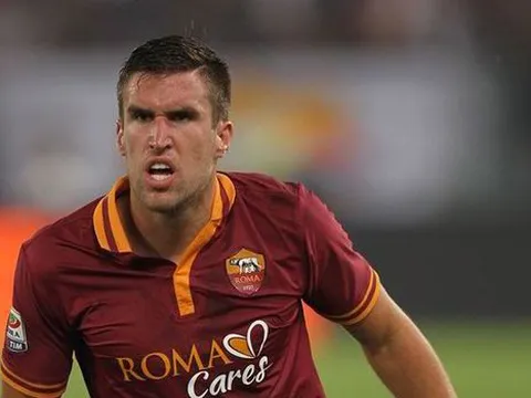 Man Utd CHÍNH THỨC 'bít cửa' chiêu mộ Strootman