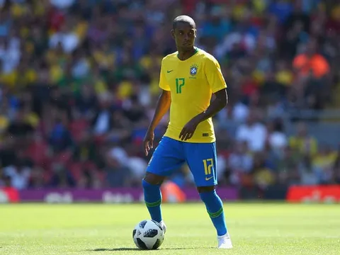 Man Utd đã ký hợp đồng với 'tiểu Fernandinho'