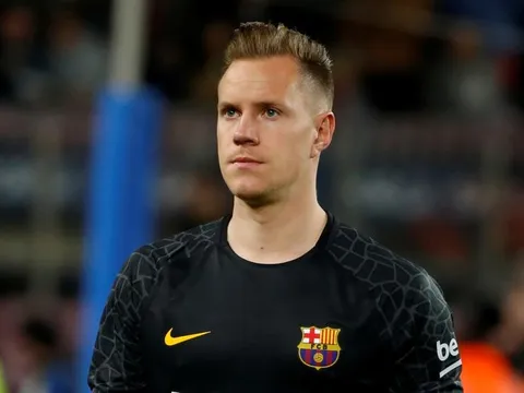 Man Utd sẽ dùng 100 triệu euro để mua sao Barcelona... với một điều kiện