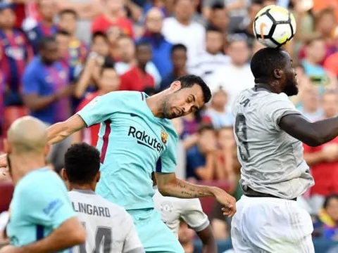 Man Utd thua Barcelona: Rashford lẻ loi, Lukaku lại yếu vía