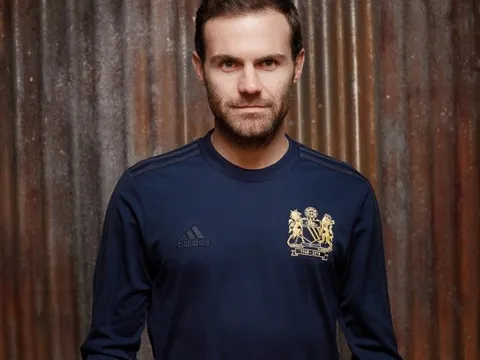 Man Utd tung bộ áo đấu kỉ niệm chức vô địch Châu Âu 1968