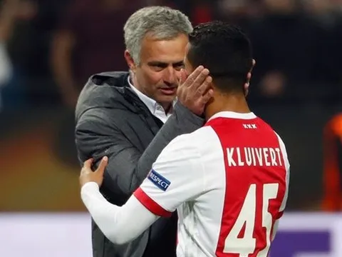 Man Utd và Barca đại chiến vì con trai Patrick Kluivert