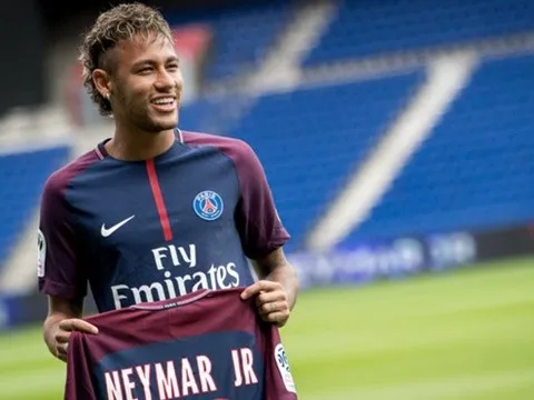 Manchester United: 200 triệu bảng, mang Neymar về?