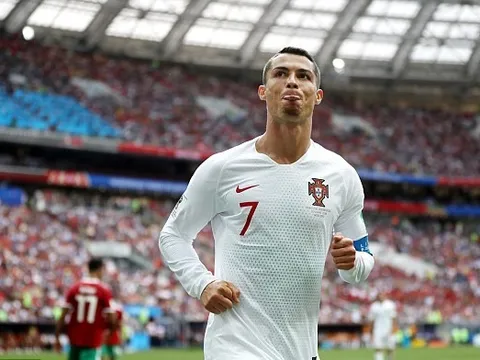Mạng xã hội bùng nổ với chiến tích của Ronaldo trước Morocco