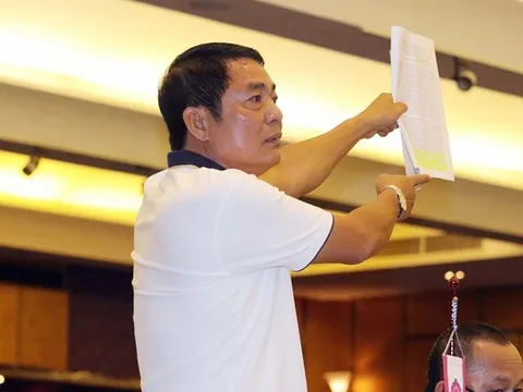 Chuyên gia Việt "sốc" nặng với lời lẽ thiếu văn hóa của phó chủ tịch VPF