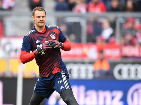 Manuel Neuer và nỗi khắc khoải về World Cup