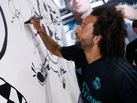 Marcelo trổ tài lẻ trong ngày gặp gỡ khán giả Los Angeles