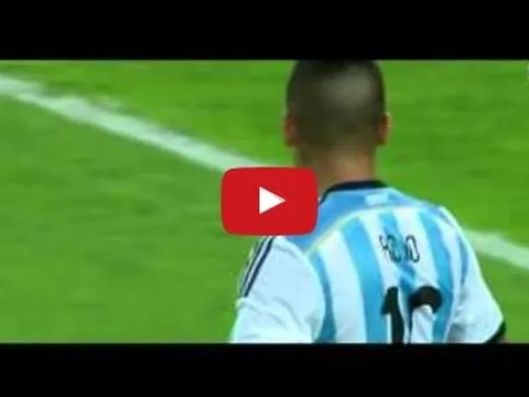 Marcos Rojo phá bóng cực dị bằng kĩ thuật rabona