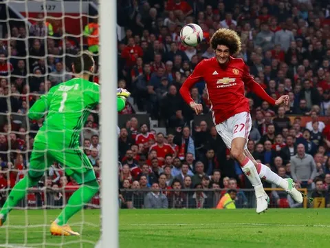 Marouane Fellaini chơi đầy nỗ lực trước Celta Vigo
