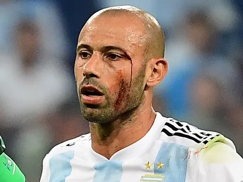 Mascherano: Sự sụp đổ của một tượng đài bóng đá Argentina