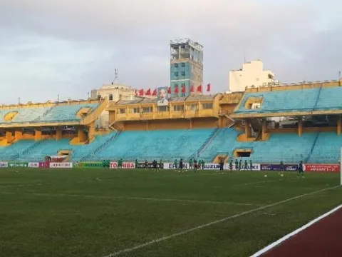 Mặt sân Hàng Đẫy được nâng cấp