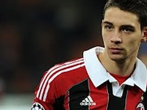 Mattia De Sciglio, ngôi sao đang bị tẩy chay tại AC Milan