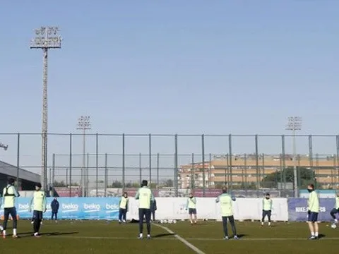 Mâu thuẫn giữa Neymar, Unzue và vấn đề nội bộ phức tạp tại Barca