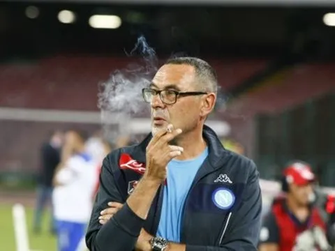 Maurizio Sarri: Nhà kinh doanh ngoại tệ và "thiên tài" nghiện thuốc lá