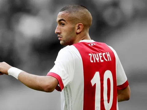 XÁC NHẬN: Tottenham, Liverpool tranh nhau kịch liệt "nhạc trưởng" của Ajax