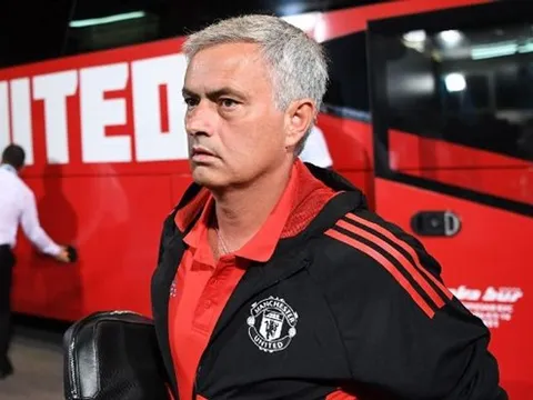 Máy tính dự đoán: Man Utd, Liverpool rớt top 4, Chelsea tiếp tục vô địch