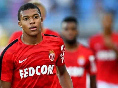 Mbappe chủ động ngỏ lời gia nhập Barca