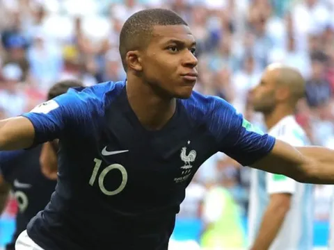 Mbappe: 'Đừng so sánh tôi với Pele'