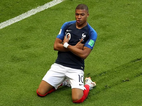 Mbappe trên chuyến tàu cao tốc
