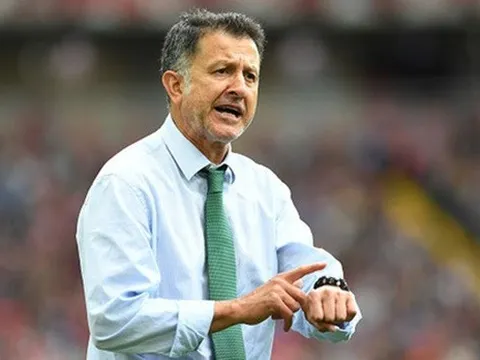 HLV Mexico: “Trọng tài thiên vị Brazil”