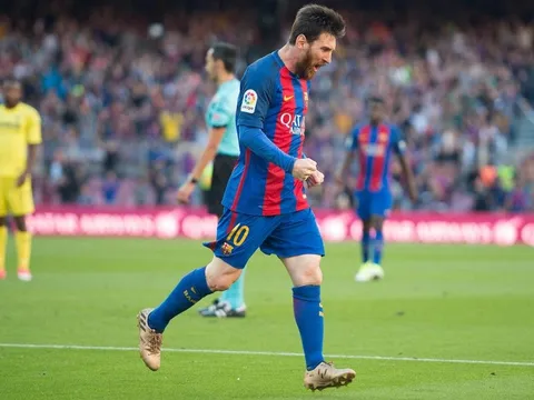 Messi 'ẵm' Pichichi và 'Chiếc giày vàng' châu Âu