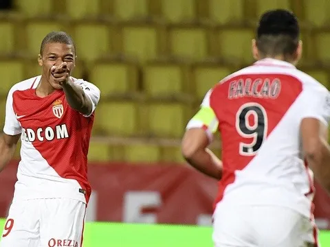 Messi năm 2006 và Mbappe năm 2017, ai hơn ai?