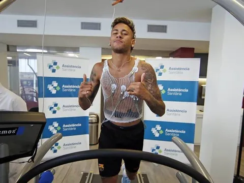 Messi & Neymar đồng loại trở lại, đại bản doanh Barca rộn ràng