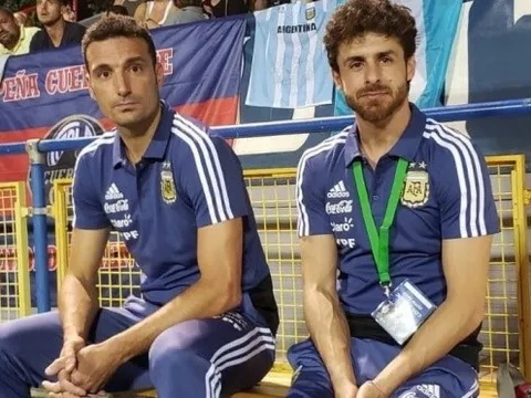 Messi sẽ được dẫn dắt bởi thần tượng tại ĐT Argentina