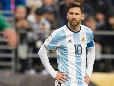 Hãy quên Messi đi, Argentina là một mớ hỗn loạn tại World Cup