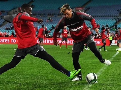 Mesut Ozil thể hiện ra sao trước Western Sydney Wanderers?