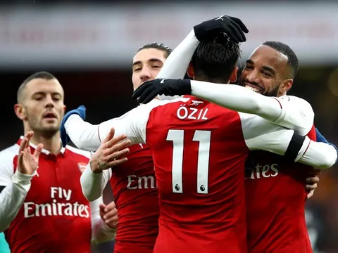 Cầm vàng lại để vàng rơi, Arsenal chỉ nên tự trách mình