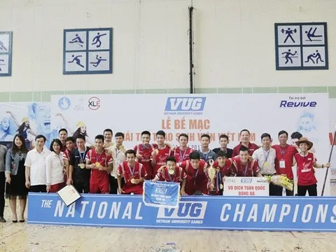 “Cú đúp vàng” làm nên lịch sử cho Futsal Bách Khoa Hà Nội
