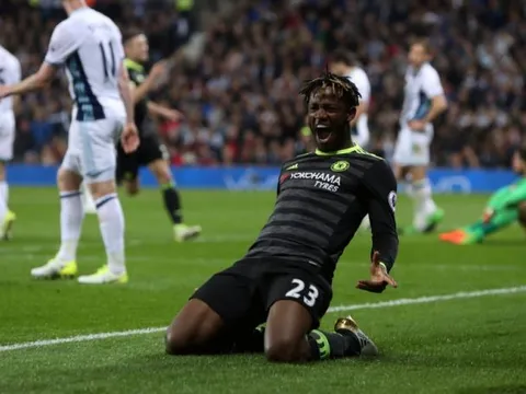 Michy Batshuayi - Khoảnh khắc xuất thần cứu cả mùa giải vứt đi