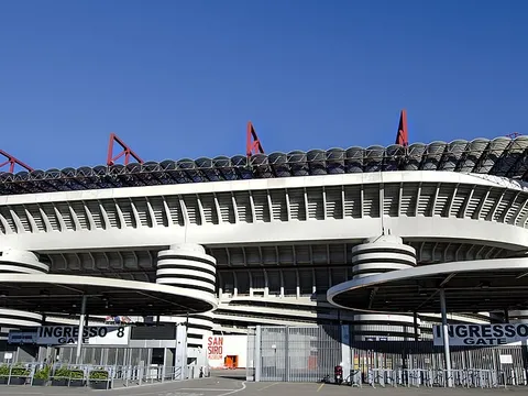 Milano chính thức thông qua việc 'thay áo' cho San Siro